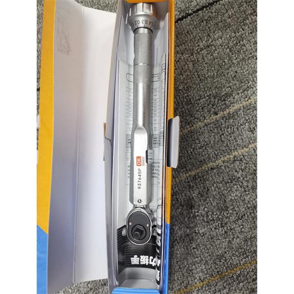 日本TOHNICHI東日全自動電動扭力扳手DAP400N